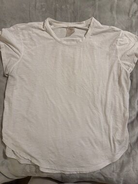 CALIA by Carrie Underwood White Short Sleeve Tee